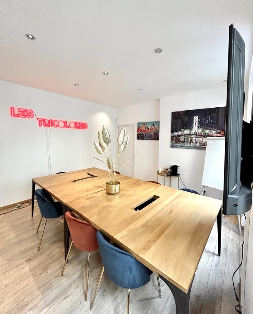 Domiciliation Paris 17 dès 14,90€ | Adresse standing – Les Tricolores