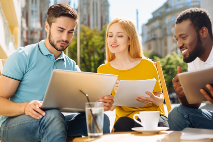 Créer une EURL en étant salarié : Notre Guide Pratique 2022