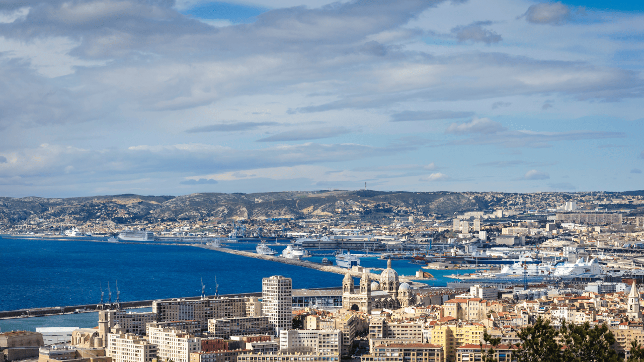 Domiciliation d'entreprise à Aubagne : Tout ce qu'il faut savoir