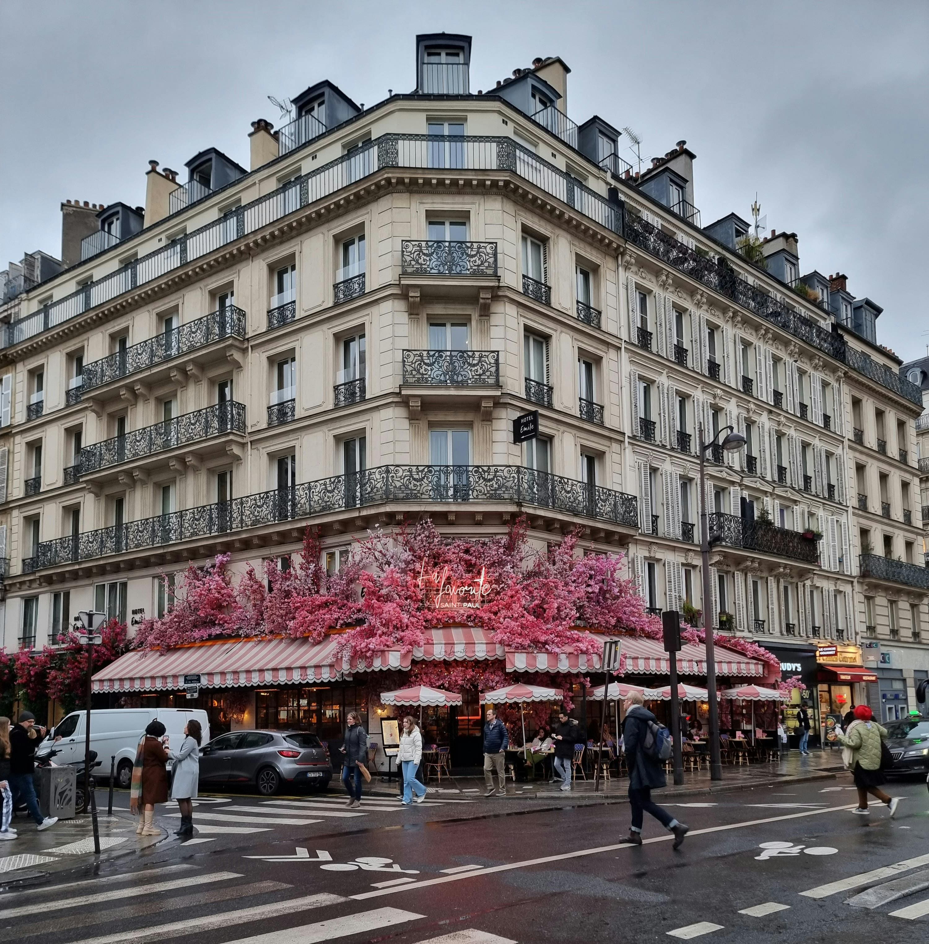 Comment domicilier son entreprise à Paris 18 ième