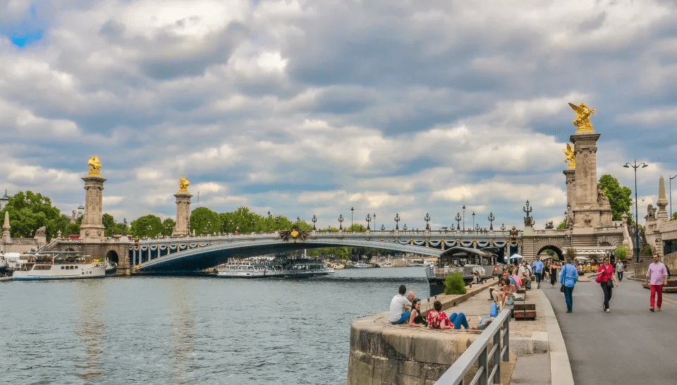 Comment domicilier son entreprise à Paris 13 ième